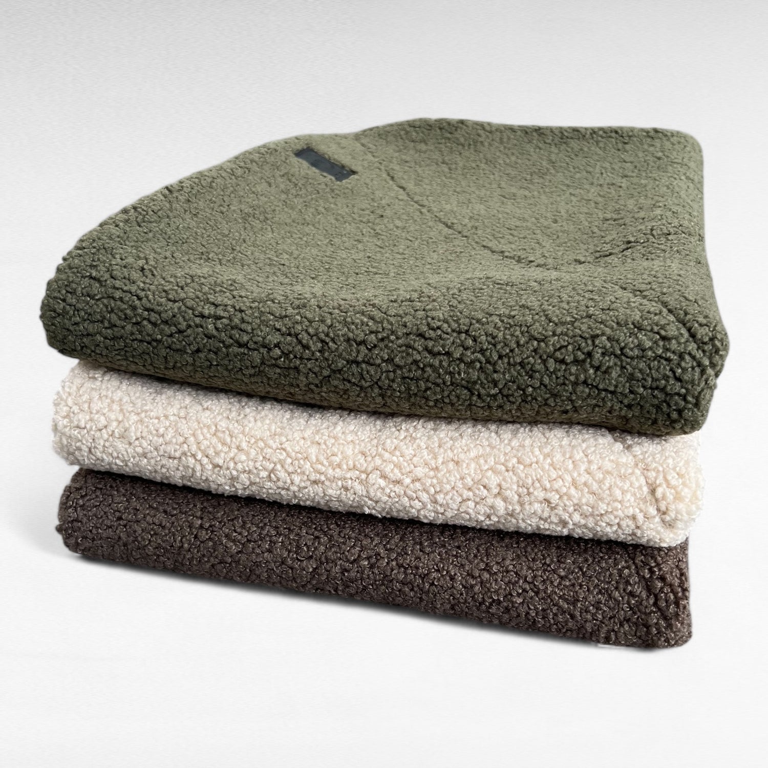 Hundedecke Momo | Cuddly Teddy | Scandi Soil