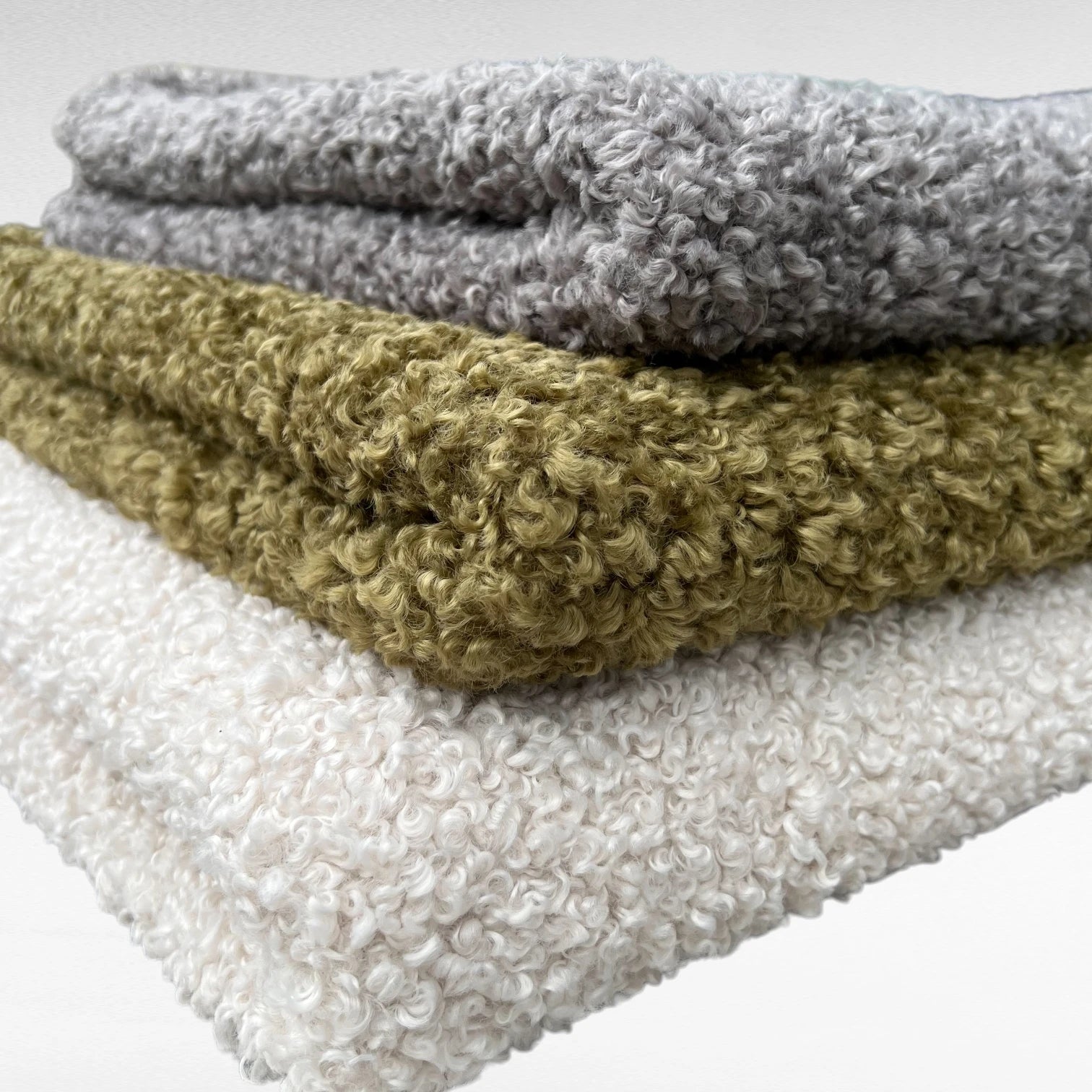 Kuscheldecke Kinu | Glamorous Curly Plush