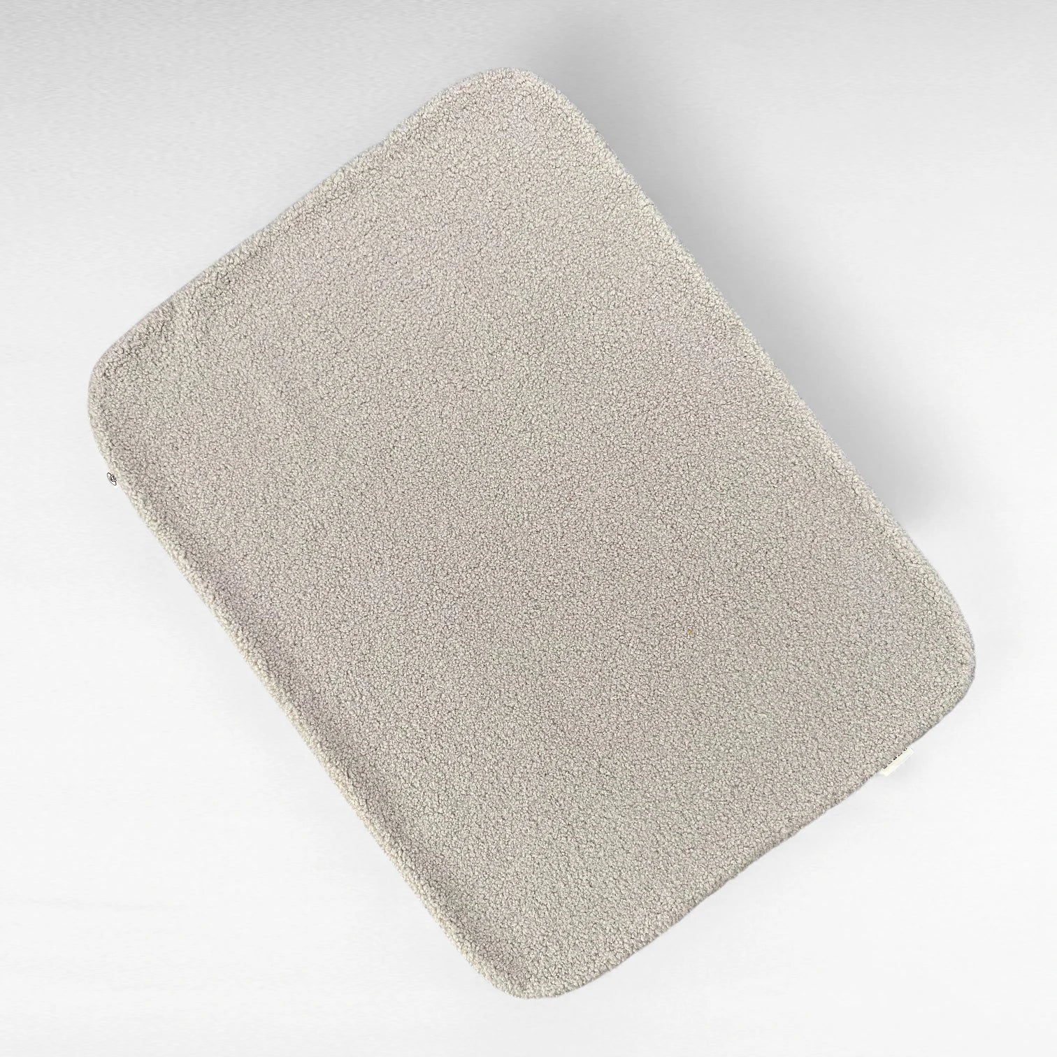 Kuschelige rechteckige Hundedecke beidseitig aus hochwertigem Premium Boucle Stoff in Farbe beige