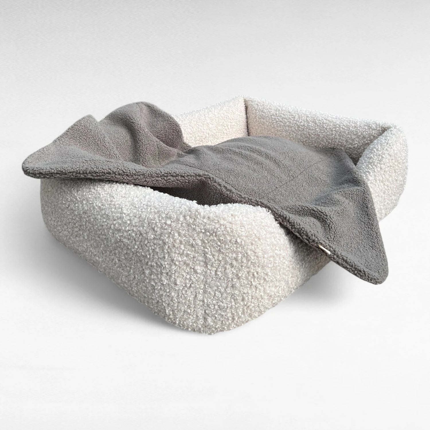 Hundebett Ema | Glamorous Curly Plush
