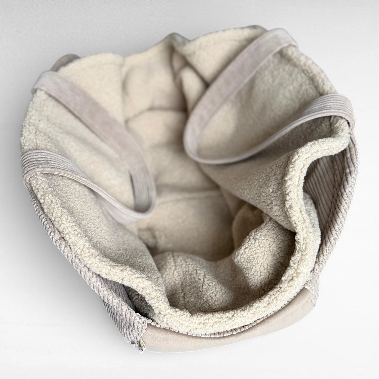 Mix &amp; Match | Hundetasche Oki + Hundeschlafsack Omu | Gr. M