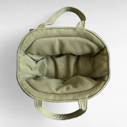 Innenansicht Hundetasche Emi aus Cord grau mit Sweatstoff-Futter pistazienfarben