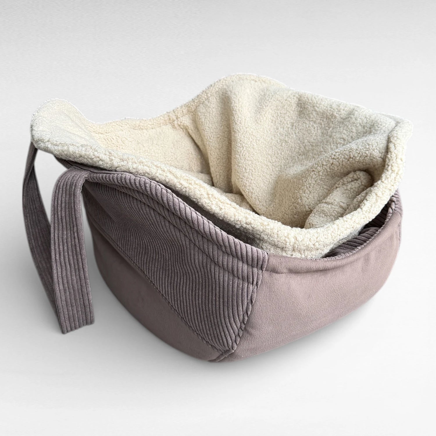 schlafsack hund outdoor Hundeschlafsack Omu – wendbarer Hundeschlafsack aus Bouclé Teddy – YUNA