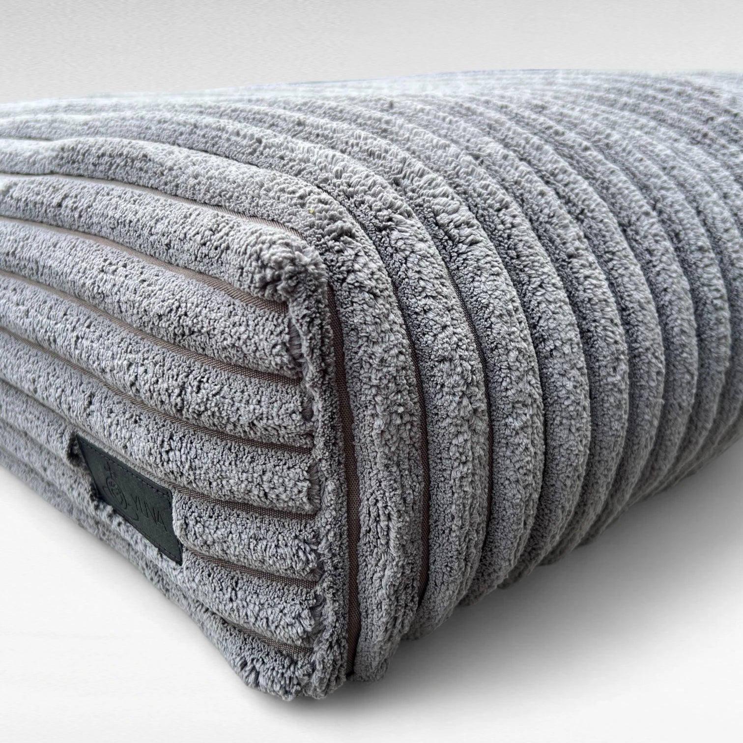 Hundekissen Mari | Opulent Fluffy Corduroy