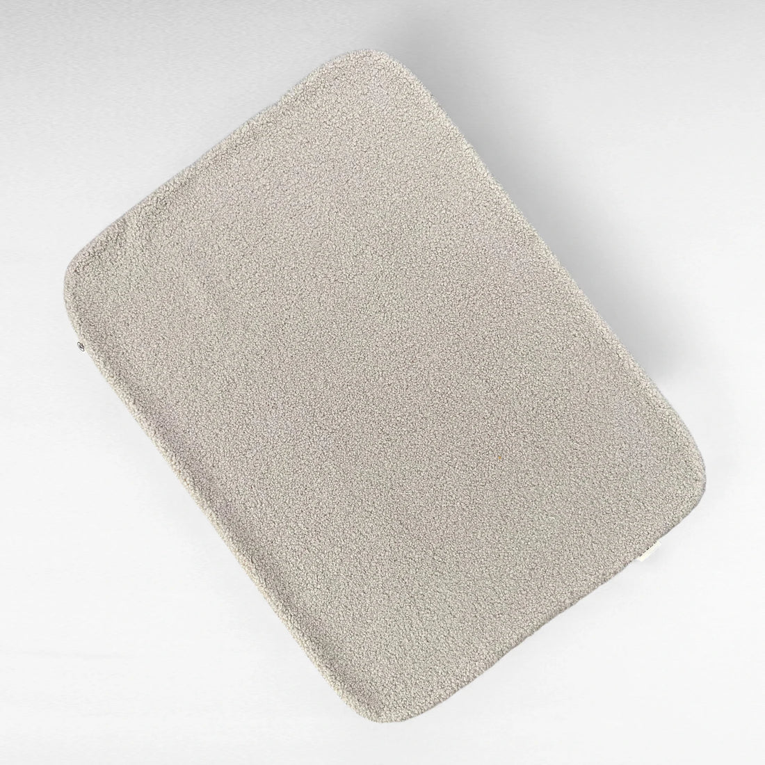 Kuschelige rechteckige Hundedecke beidseitig aus hochwertigem Premium Boucle Stoff in Farbe beige