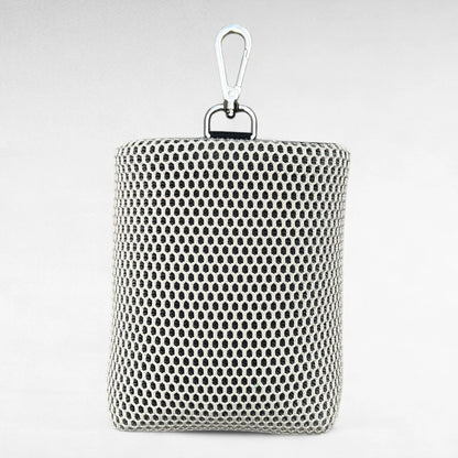 Rechteckiger Leckeribeutel mit Metallkarabiner aus Mesh Material in Farbe beige