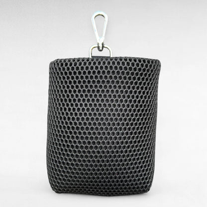Rechteckiger Leckeribeutel mit Metallkarabiner aus Mesh Material in Farbe schwarz