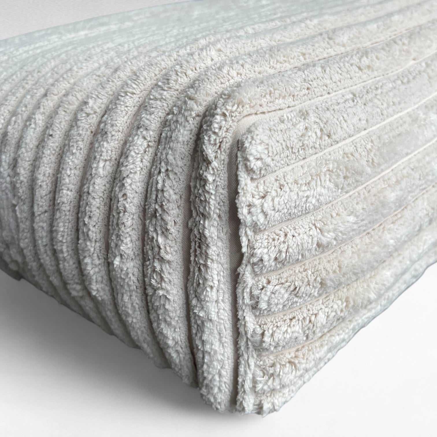 Hundekissen Mari | Opulent Fluffy Corduroy